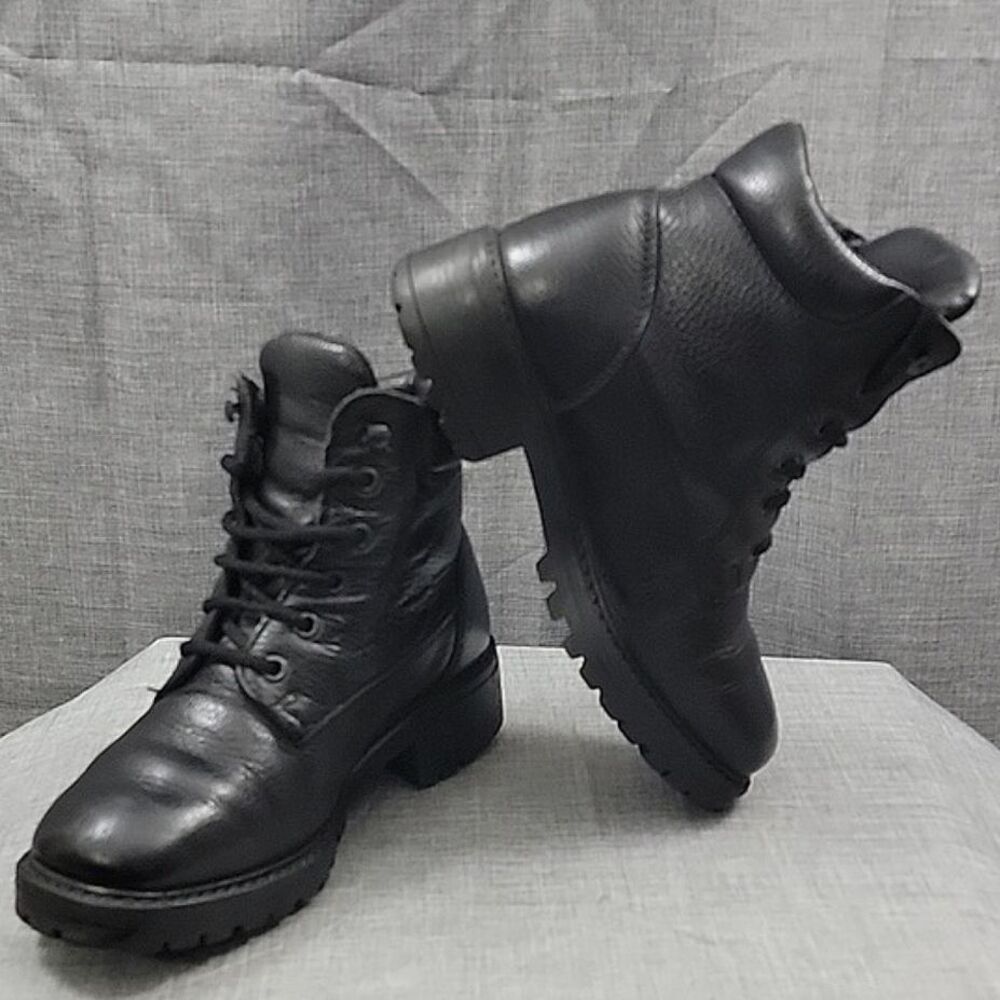 L.L. Bean Vintage black leather Combat  Boots Lug Sole - OHM9704 - Women's  6.5